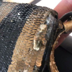 Sac FENDI baguette à sequins doré bronze et noir 