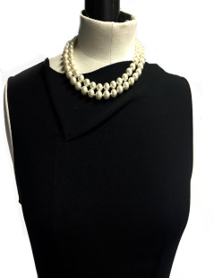 Collier CHANEL double rangs de perles nacrées