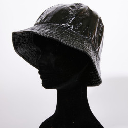 Chapeau de pluie CHANEL noir verni