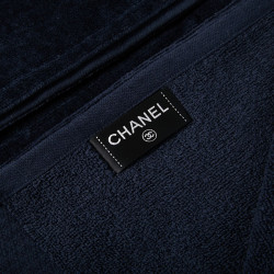 Serviette de plage CHANEL bleu marine logo CC