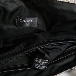 Sac de plage CHANEL  en tissu éponge noir et blanc