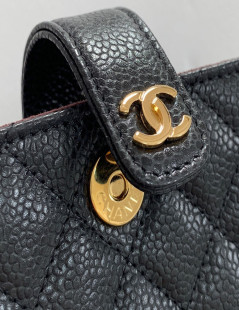 Petite pochette CHANEL matelassée