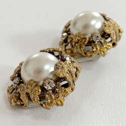 Boucles d'oreille CHANEL couture  1968