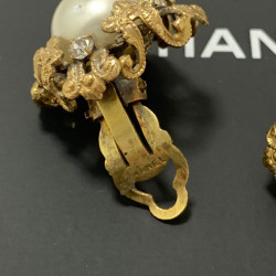 Boucles d'oreille CHANEL couture  1968