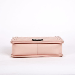 Sac Boy CHANEL cuir matelassé rose