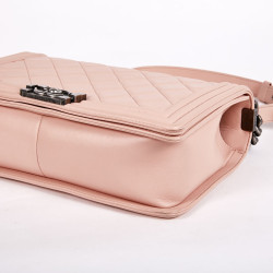 Sac Boy CHANEL cuir matelassé rose