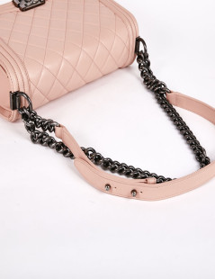 Sac Boy CHANEL cuir matelassé rose