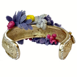 Bracelet CHANEL fleur en métal doré et tissu