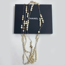 CHANEL pearls and CC charms necklace