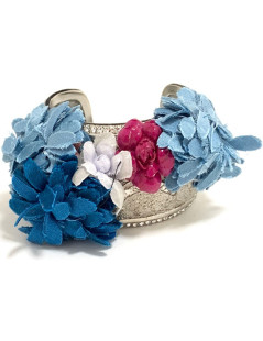 CHANEL flower bracelet