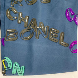 Collant CHANEL lycra opaque bleu à logos coco 