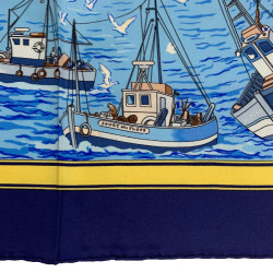 Foulard soie HERMES 'Retour de Pêche' en soie bleue