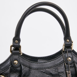 Sac GUCCI cuir embossé noir