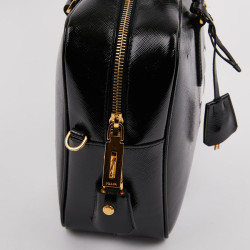 Sac PRADA cuir Saffiane verni noir