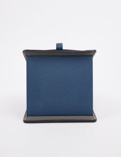 Sac MOYNAT "Madeleine Clutch" en veau bleu