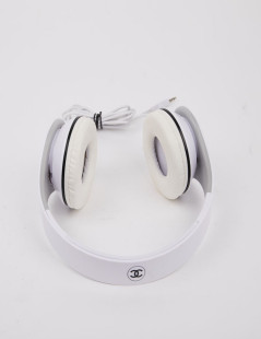 Casque CHANEL siglé