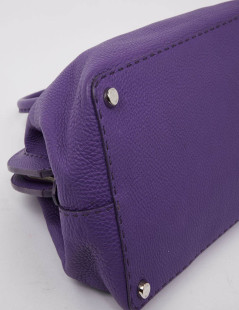 Sac FENDI cuir grainé violet