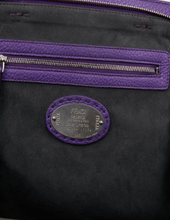 Sac FENDI cuir grainé violet