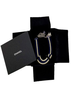 Sautoir CHANEL triple rangs perles bleues