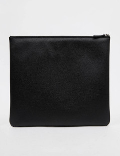 Pochette CHANEL en cuir noir