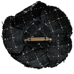 Broche camelia tweed CHANEL