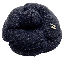 Broche CHANEL camélia