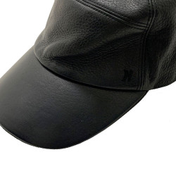 Casquette en cuir noir HERMES T57