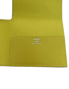 Porte-cartes HERMES cuir grainé jaune