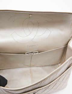 2.55 CHANEL cuir argent