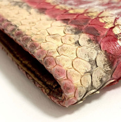 Pochette CHANEL python beige rose rouge