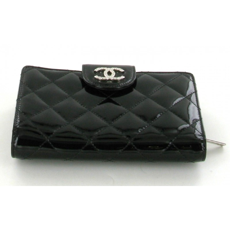 CHANEL, Bags, Chanel Small Zip Wallet Petit Portefeuille