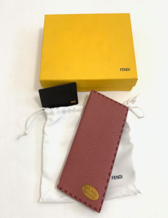 Carnet cuir FENDI rose