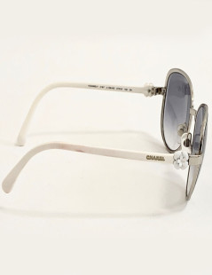 Lunettes camélia CHANEL blanches