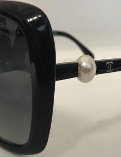 Lunettes de soleil CHANEL perle nacrée 