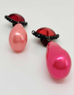 Boucles d'oreilles pendantes rose