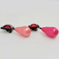 Boucles d'oreilles pendantes rose