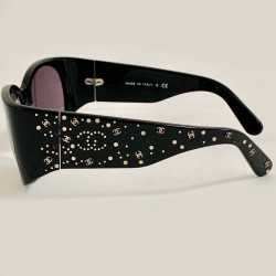 Lunettes de soleil CHANEL CC strass