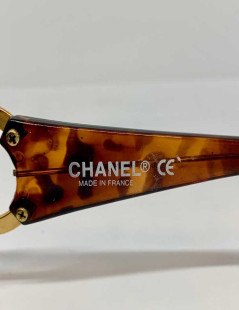 Lunettes de soleil CHANEL écailles marron et CC doré