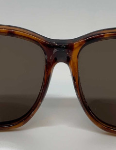 Lunettes de soleil CHANEL écailles marron et CC doré