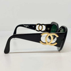 Vintage CHANEL Sunglasses CC in Gilt Metal and black acetate