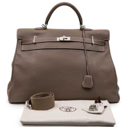 HERMES Kelly II 50 in étoupe Clémence lambskin leather with white stitching