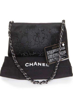 CHANEL evening clutch in black Duchess satin silk