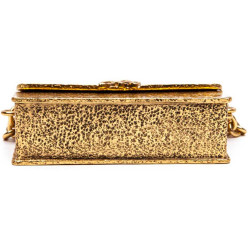 Minaudière CHRISTIAN LACROIX  en métal martlé doré Collector