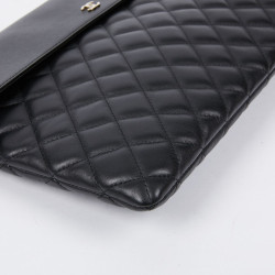 Grande pochette CHANEL noire 