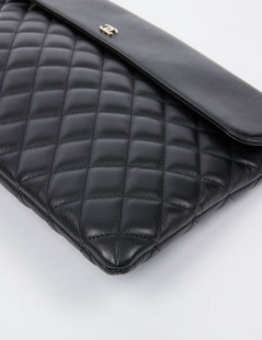 Grande pochette CHANEL noire 