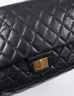 2.55 CHANEL MM cuir froisé noir