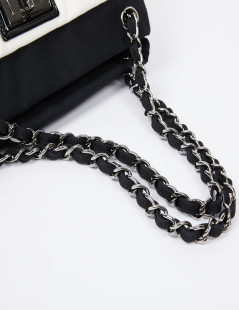 Sac bicolore chanel noir et blanc