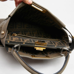 Peekaboo FENDI taupe TM