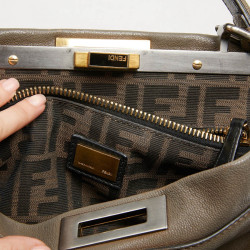 Peekaboo FENDI taupe TM