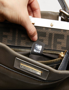 Peekaboo FENDI taupe TM